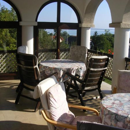 Pigal Panzio Bed & Breakfast Badacsonyors Luaran gambar