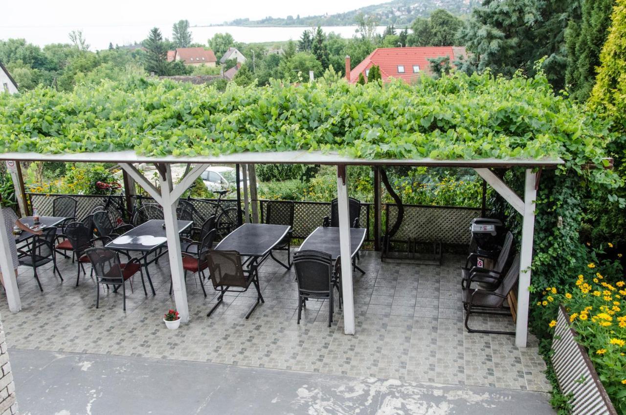 Pigal Panzio Bed & Breakfast Badacsonyors Luaran gambar