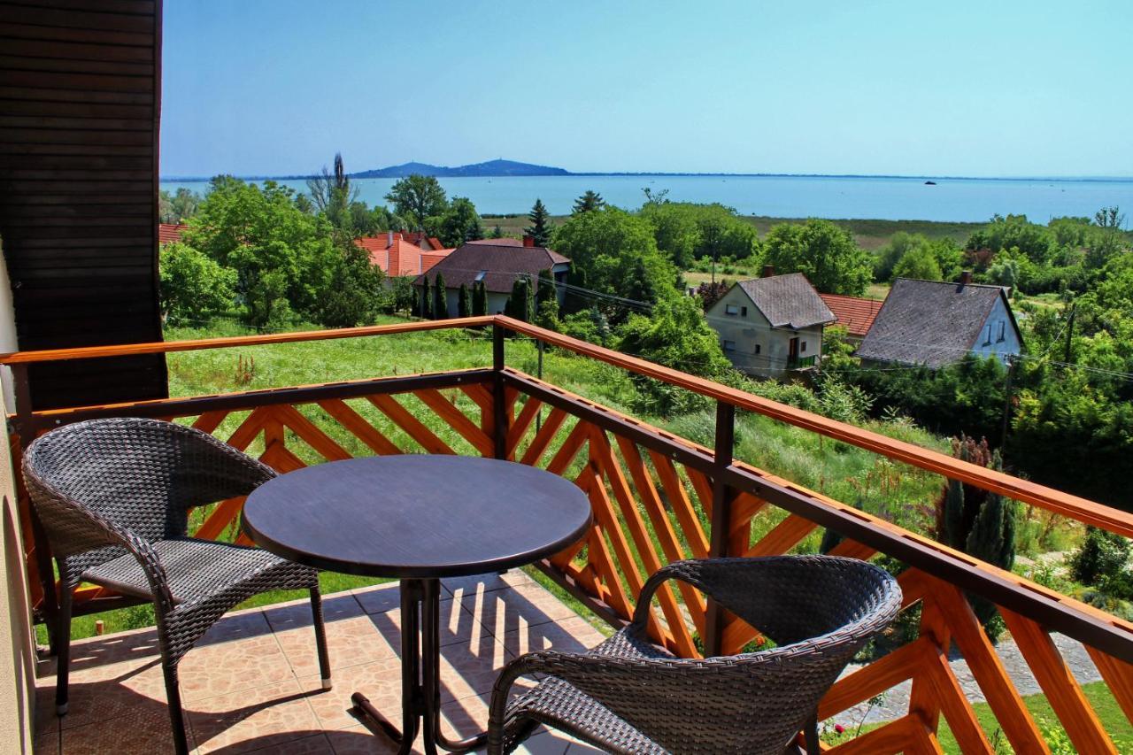 Pigal Panzio Bed & Breakfast Badacsonyors Luaran gambar