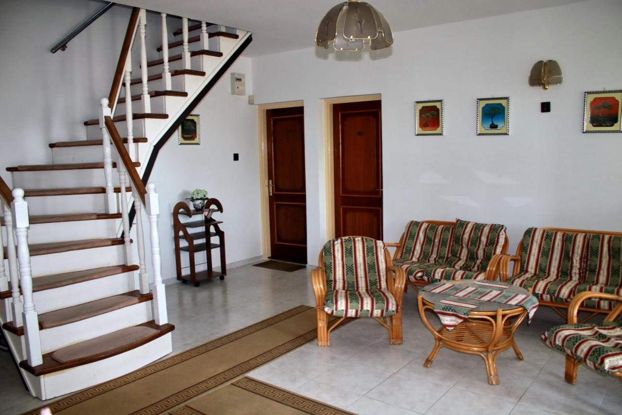 Pigal Panzio Bed & Breakfast Badacsonyors Luaran gambar