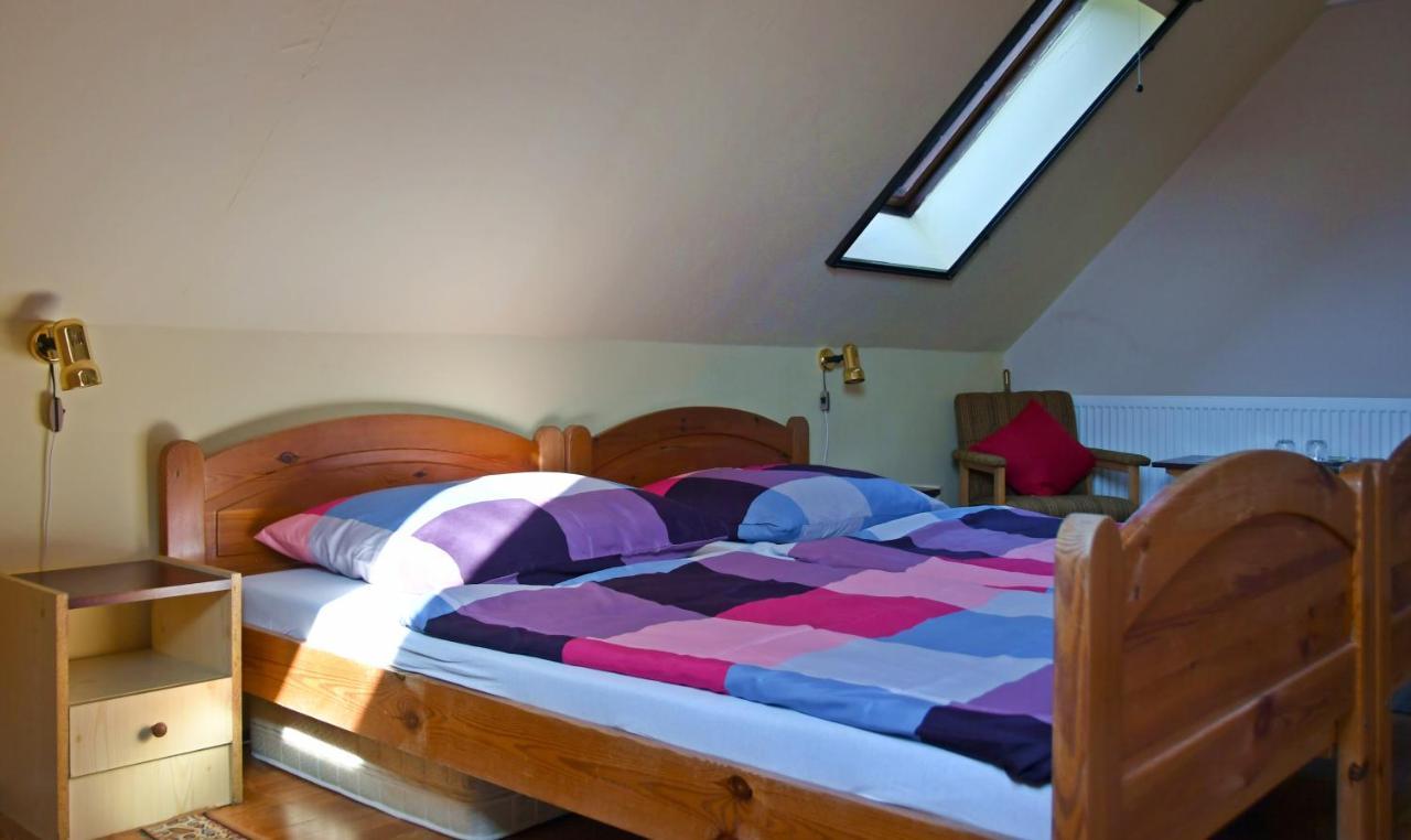 Pigal Panzio Bed & Breakfast Badacsonyors Luaran gambar