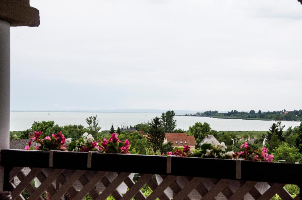 Pigal Panzio Bed & Breakfast Badacsonyors Luaran gambar