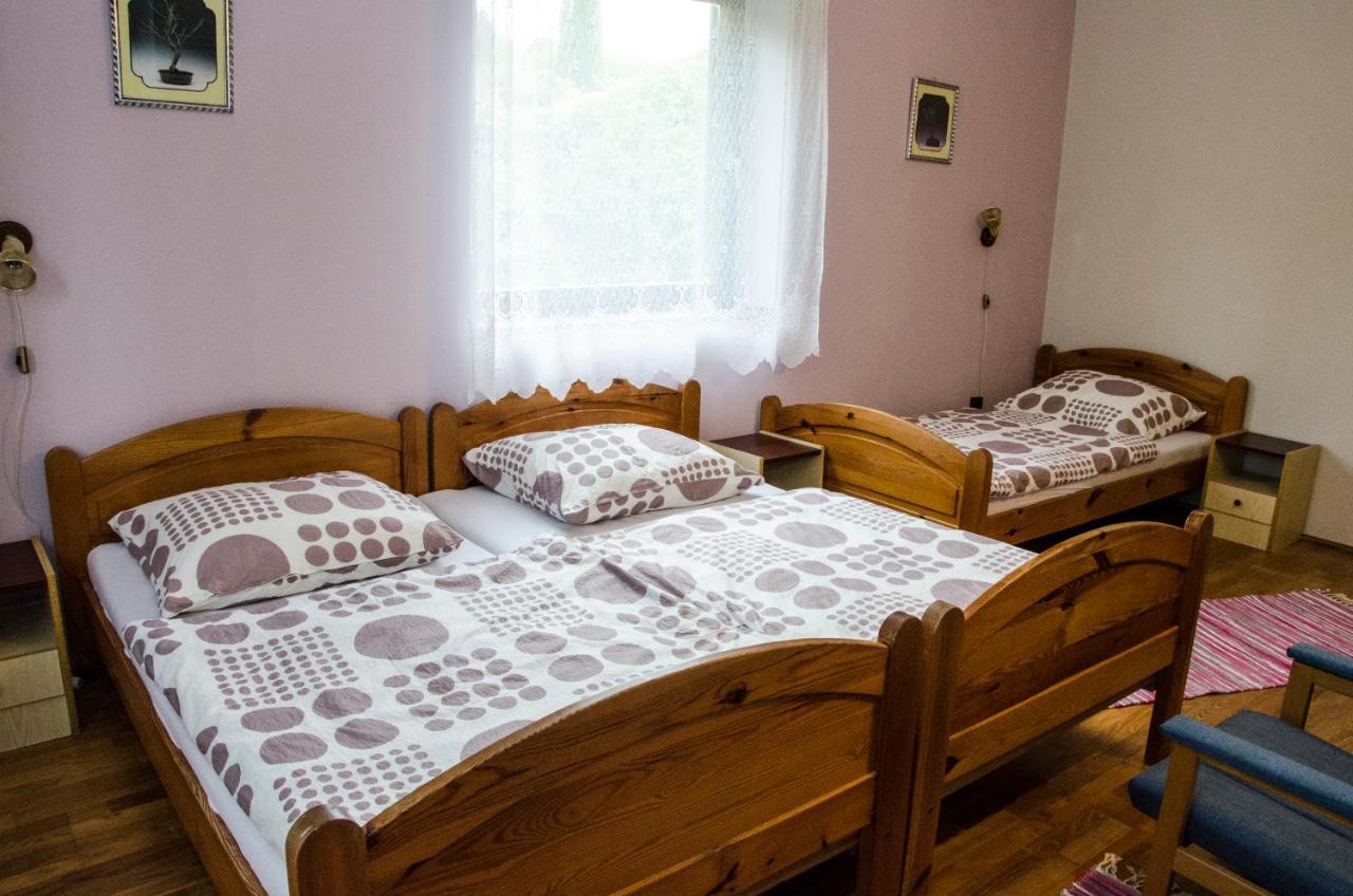 Pigal Panzio Bed & Breakfast Badacsonyors Luaran gambar